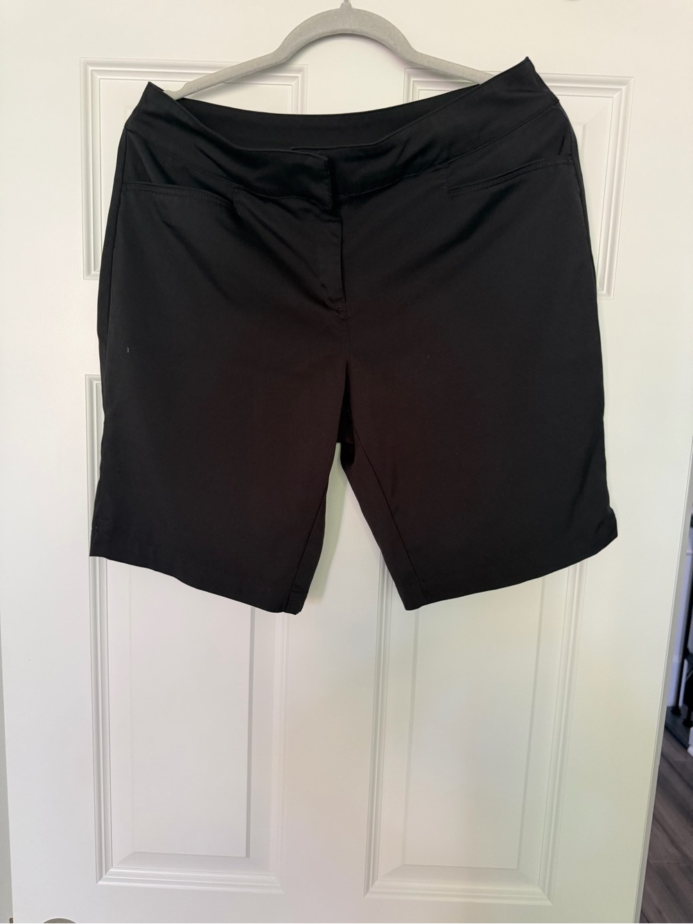 Black Women’s Stretch Bermuda Shorts